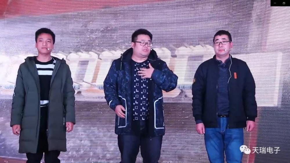 “不忘初心,携手并进”狗万·(集团)有限公司官网
2020年迎新联欢会热烈举办-5